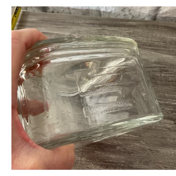 Vintage Refrigerator Glass Dish with Lid - Picture 9 of 9